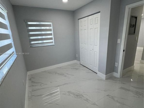 1433 SW 92nd Pl, Miami FL 33174