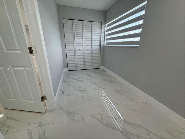 1433 SW 92nd Pl, Miami FL 33174