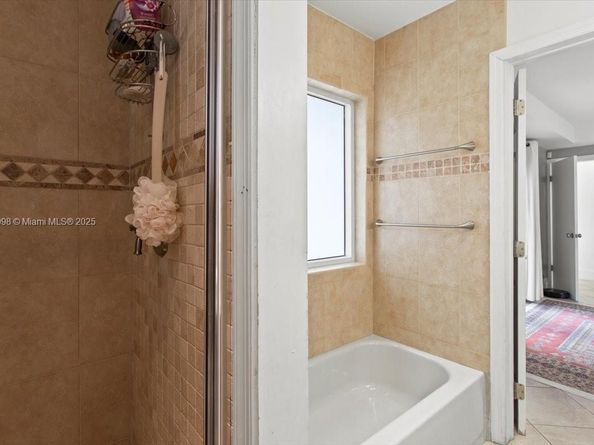 4190 Pamona Ave, Miami FL 33133