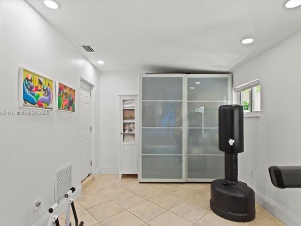 4190 Pamona Ave, Miami FL 33133