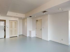 111 E Flagler St 810, Miami FL 33131