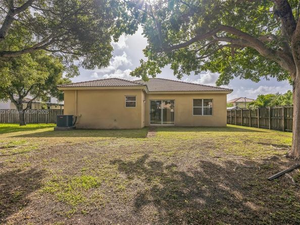 1780 SE 19th Ter, Homestead FL 33035
