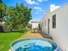 2544 SW 19th St, Miami FL 33145