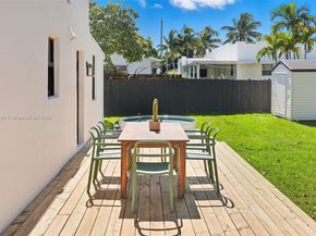 2544 SW 19th St, Miami FL 33145