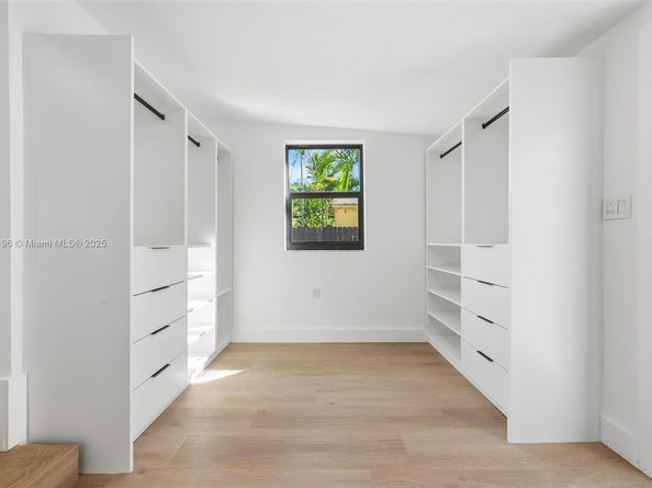 2544 SW 19th St, Miami FL 33145