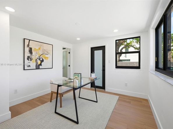 2544 SW 19th St, Miami FL 33145