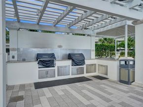 3000 Island Blvd 1106, Aventura FL 33160