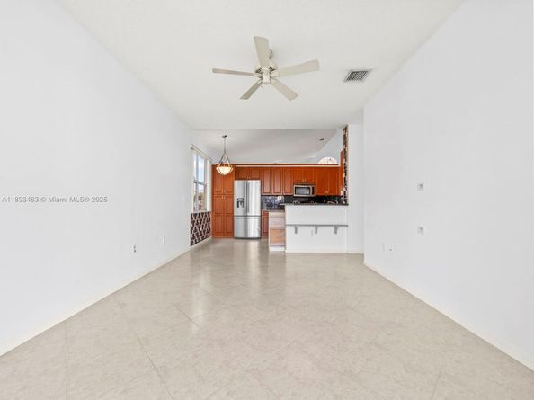 15181 NW 6th Ct, Pembroke Pines FL 33028