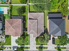 15181 NW 6th Ct, Pembroke Pines FL 33028