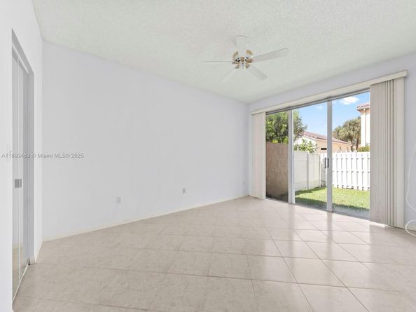 15181 NW 6th Ct, Pembroke Pines FL 33028