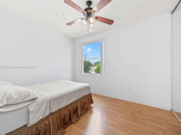 15181 NW 6th Ct, Pembroke Pines FL 33028