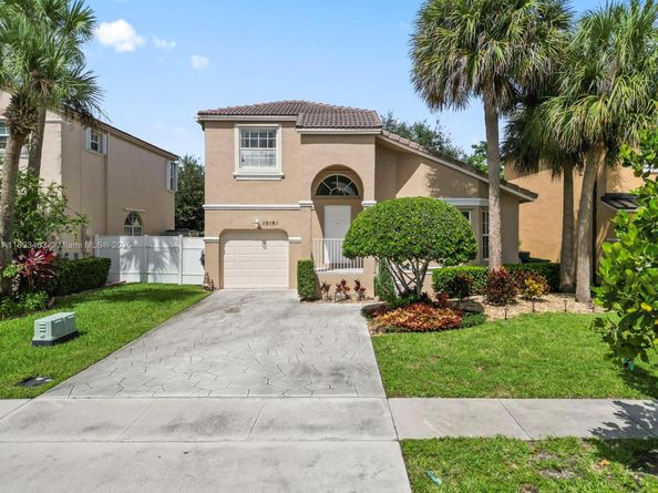 15181 NW 6th Ct, Pembroke Pines FL 33028