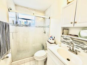 10373 N Kendall Dr H6, Miami FL 33176