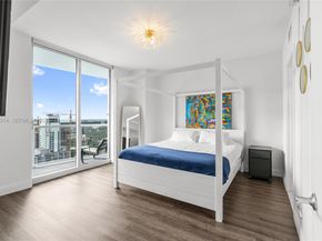 185 SW 7th St 2702, Miami FL 33130