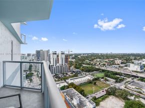 185 SW 7th St 2702, Miami FL 33130
