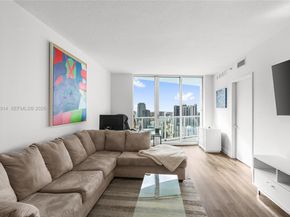 185 SW 7th St 2702, Miami FL 33130