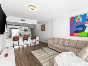 185 SW 7th St 2702, Miami FL 33130