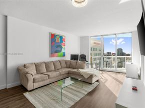 185 SW 7th St 2702, Miami FL 33130