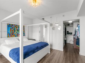 185 SW 7th St 2702, Miami FL 33130