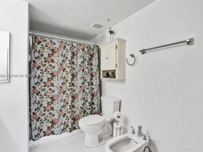 215 SW 42nd Ave 704, Miami FL 33134