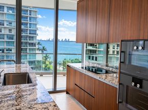175 SE 25 Rd 504, Miami FL 33129