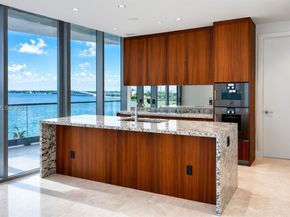 175 SE 25 Rd 504, Miami FL 33129
