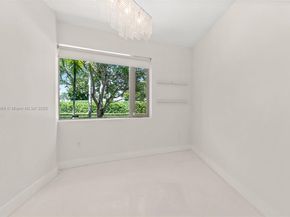5625 N Bay Rd, Miami Beach FL 33140