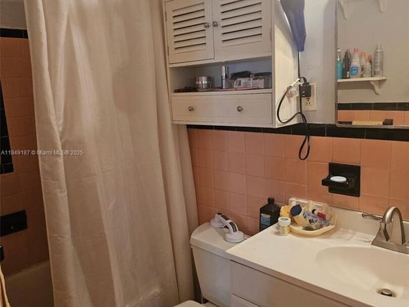 1909-1911 Mayo St, Hollywood FL 33020
