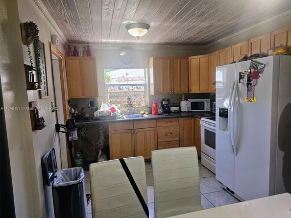 1909-1911 Mayo St, Hollywood FL 33020