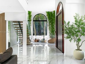 144 Paloma Dr, Coral Gables FL 33143