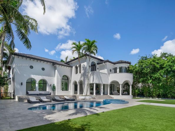 144 Paloma Dr, Coral Gables FL 33143