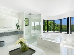 144 Paloma Dr, Coral Gables FL 33143