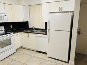 6115 NW 186th St 202, Hialeah FL 33015
