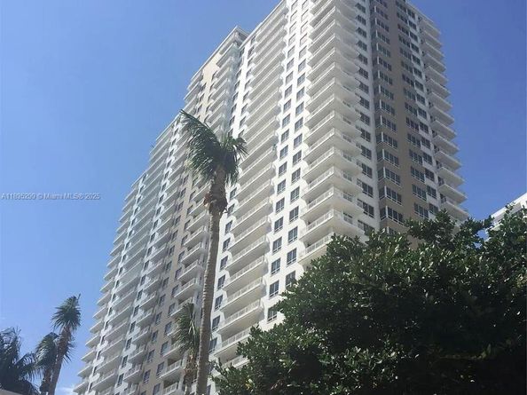 801 Brickell Key Blvd 1901, Miami FL 33131