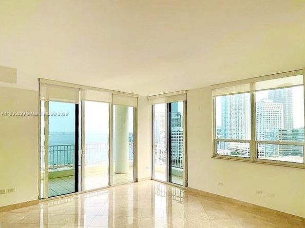 801 Brickell Key Blvd 1901, Miami FL 33131