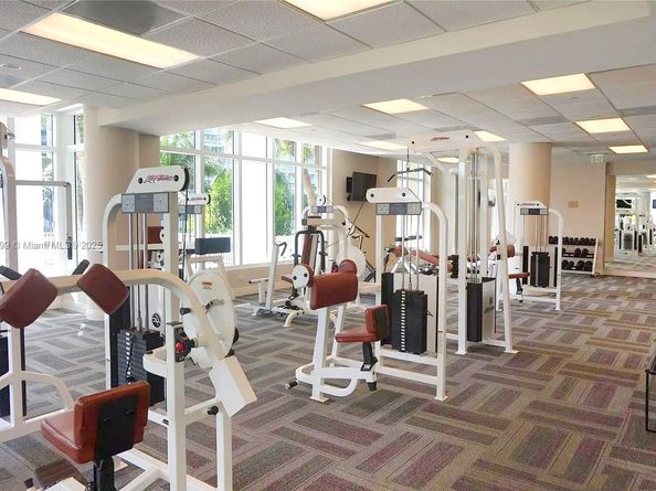 801 Brickell Key Blvd 1901, Miami FL 33131