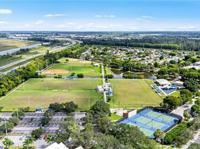 11741 NW 43rd Pl, Sunrise FL 33323
