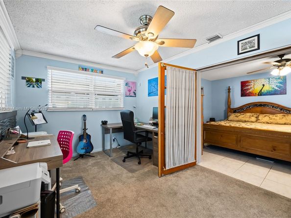11741 NW 43rd Pl, Sunrise FL 33323