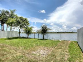 3060 NW 203rd Ter, Miami Gardens FL 33056