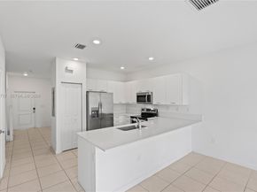 12147 NW 23rd Ct, Miami FL 33167