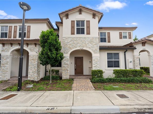 12147 NW 23rd Ct, Miami FL 33167