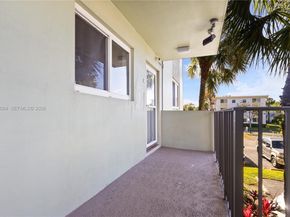 5935 Del Lago Cir 209, Sunrise FL 33313