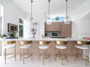 520 E Dilido Dr, Miami Beach FL 33139
