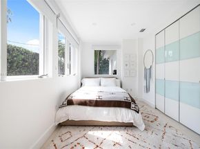 520 E Dilido Dr, Miami Beach FL 33139