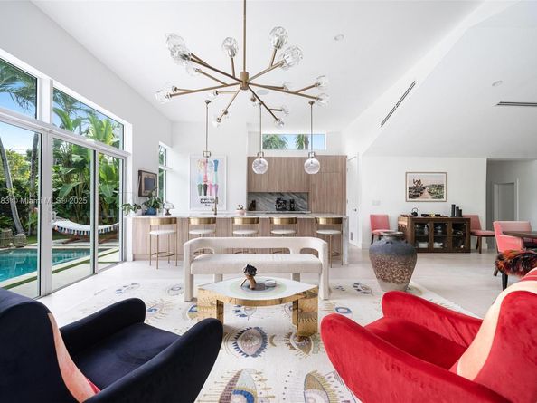520 E Dilido Dr, Miami Beach FL 33139