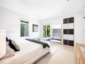 520 E Dilido Dr, Miami Beach FL 33139