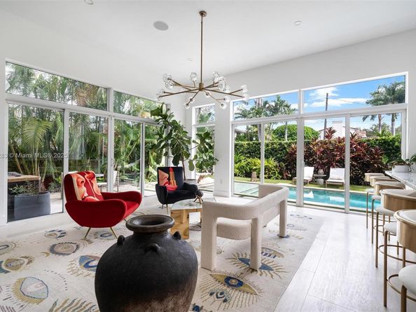 520 E Dilido Dr, Miami Beach FL 33139