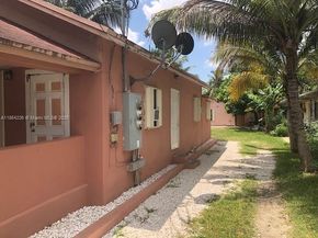 8044 NW 1st Pl, Miami FL 33150
