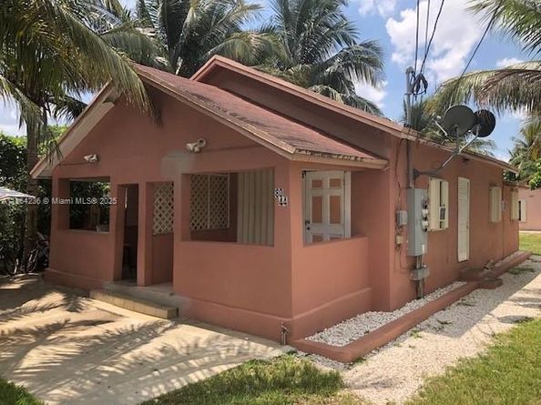 8044 NW 1st Pl, Miami FL 33150