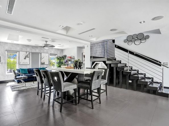 2612 Key Largo Ln, Fort Lauderdale FL 33312